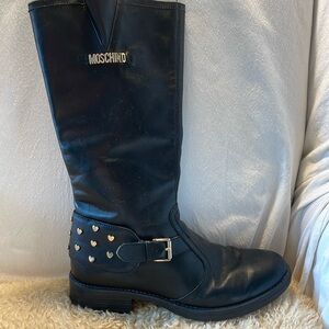 Black calf high leather Moschino Teen boots. excellent used condition